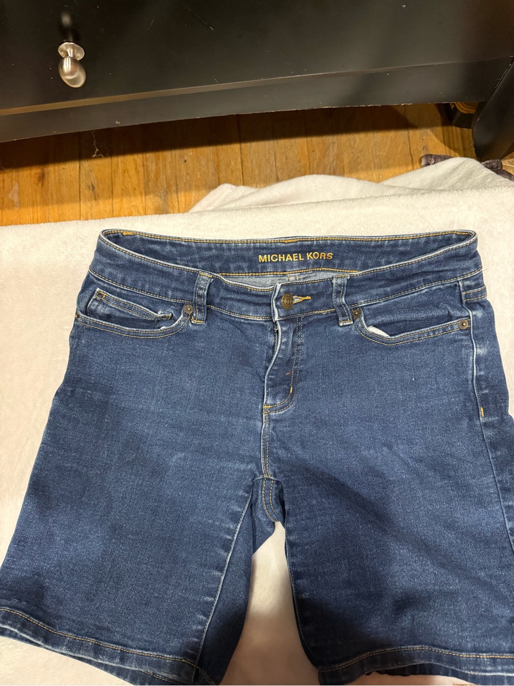 Michael Kors Women's Dark Blue Boyfriend Denim Shorts size 2